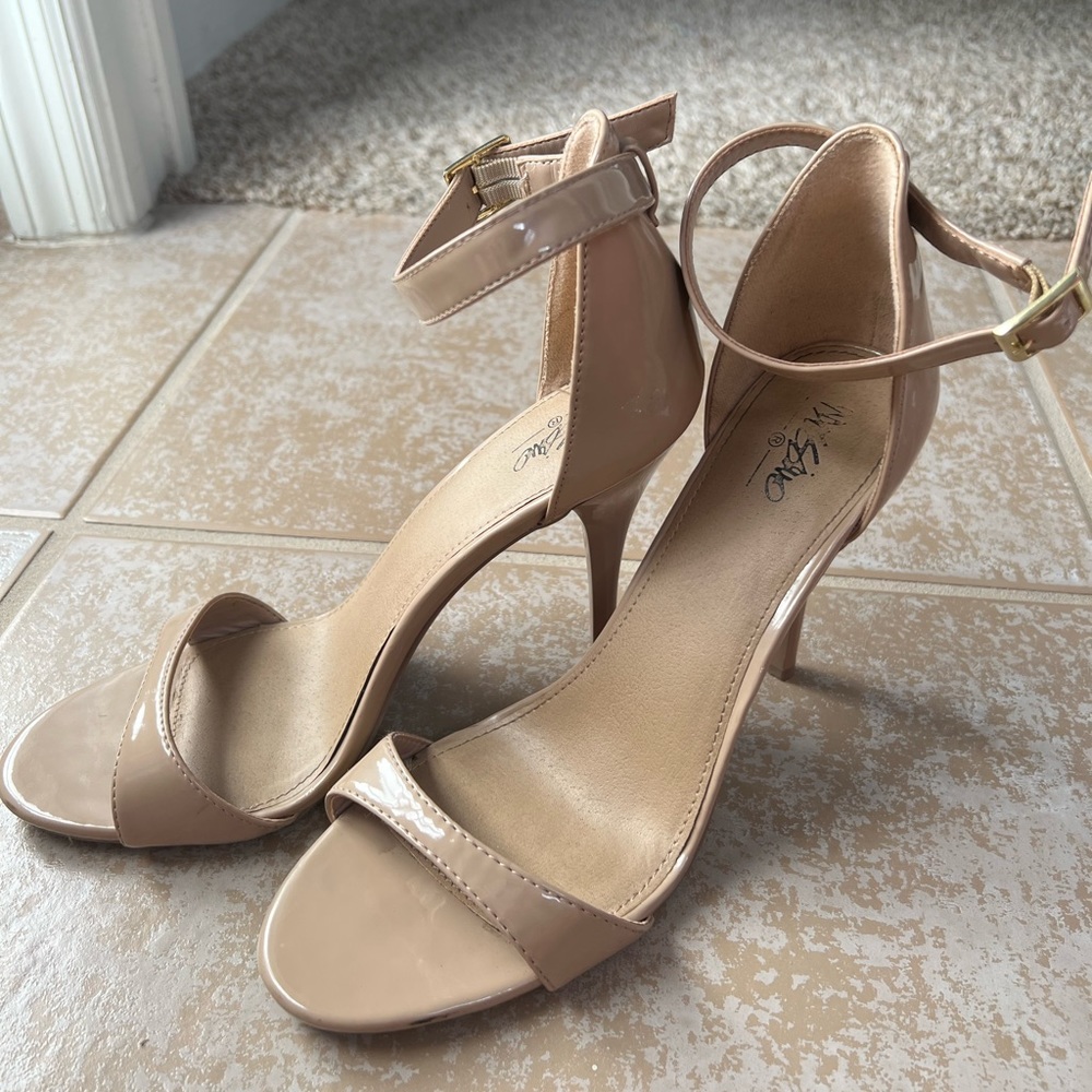 Nude heels
